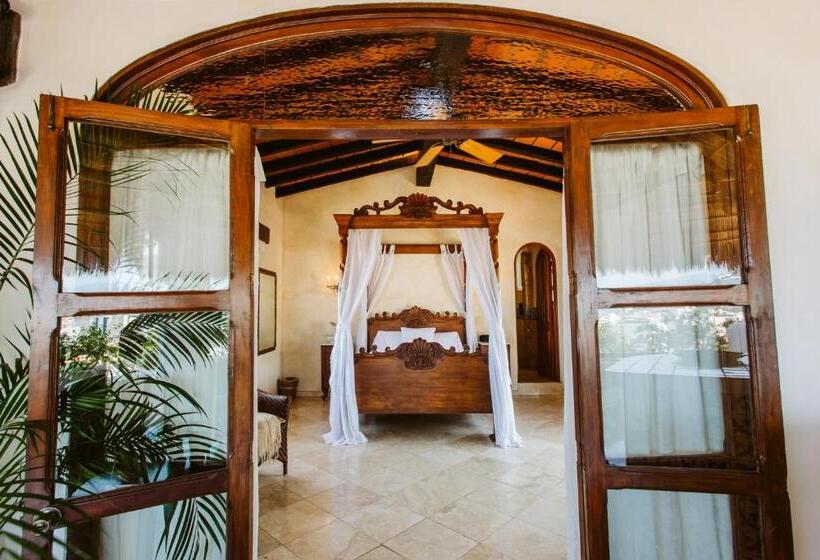 Royalsvit, Hacienda San Angel