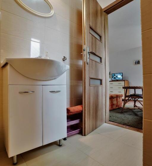 침실 1개 아파트, Apartmány Anna