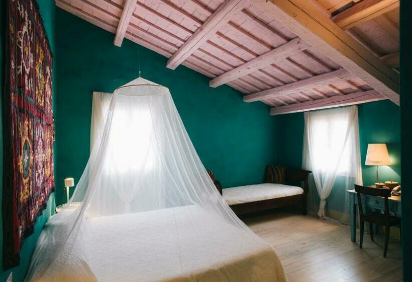 Номер Стандарт Трехместный, Turchi Farm   Locanda Della Luna & Antico Frantoio