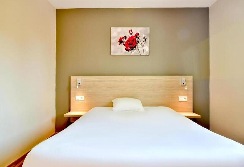 Номер Стандарт, B&b Hotel Bollène