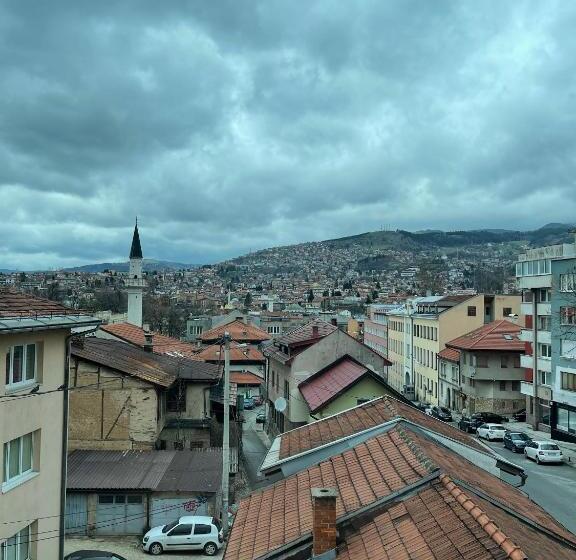 سوییت جونیور, Bistrik City Center