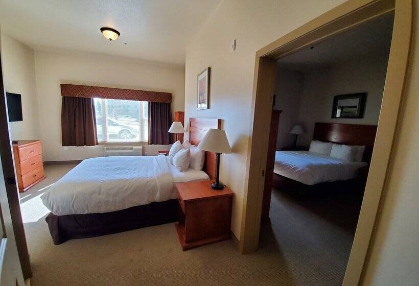 스위트, Clarion Hotel & Suites