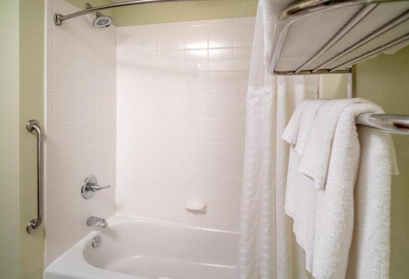 Номер Стандарт, Holiday Inn Express & Suites Lebanon, An Ihg