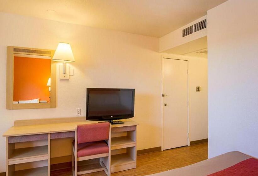 Номер Стандарт, Motel 6 Laramie, Wy