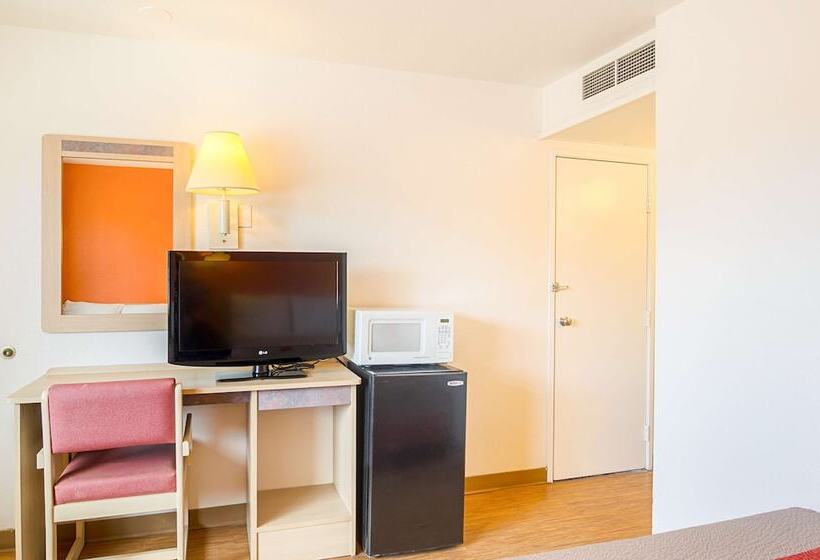 Номер Deluxe, Motel 6 Laramie, Wy