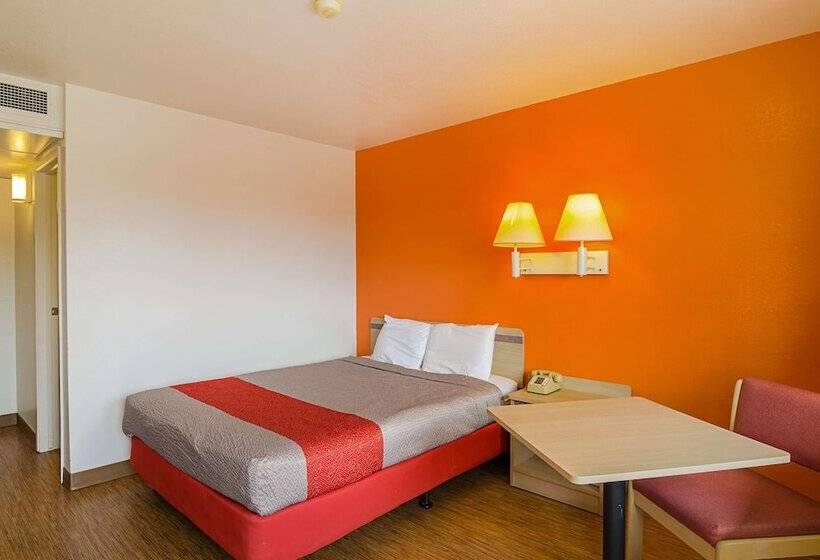 Номер Deluxe, Motel 6 Laramie, Wy