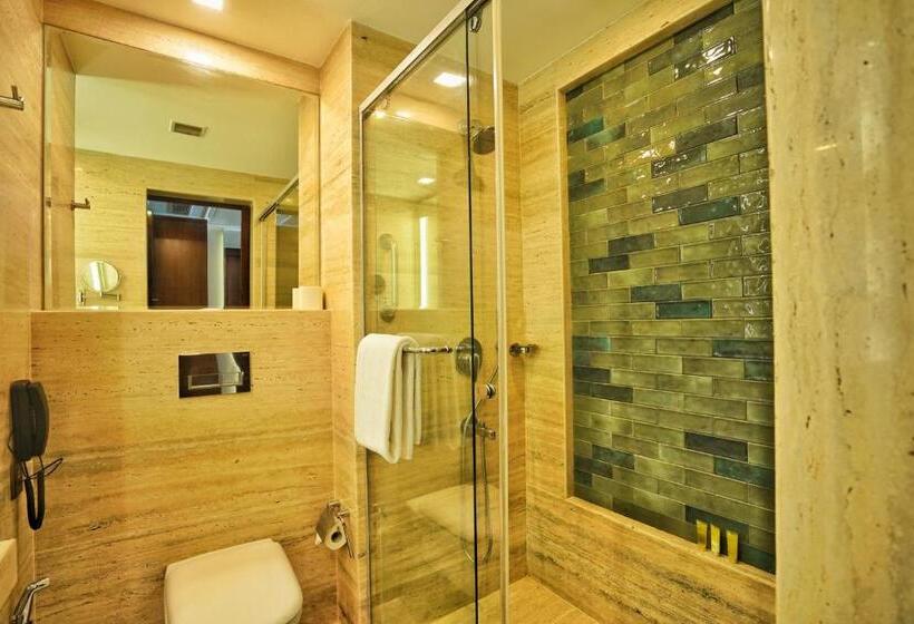 带大床的标准间, Hyatt Centric Rajpur Road Dehradun