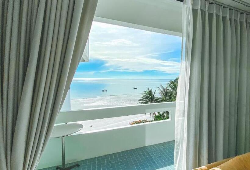 سوییت با چشم‌انداز دریا, Nern Chalet Beachfront