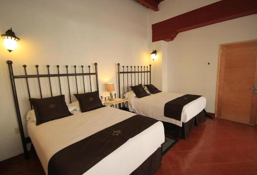 اتاق استاندارد با 2 تخت دوبل, Santa Regina