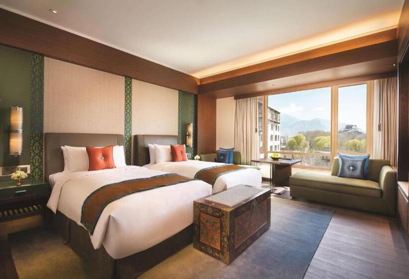 Клубный номер с видом, Shangrila Lhasa