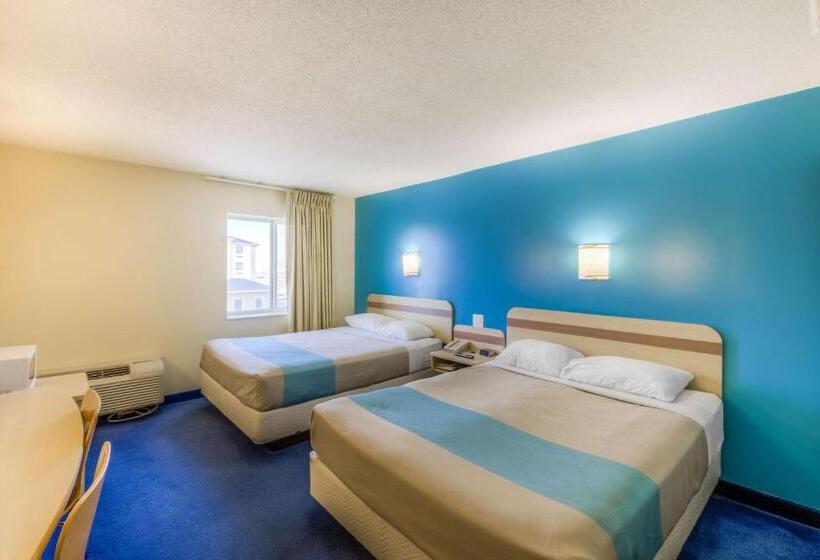 デラックスルーム, Motel 6estevan, Sk