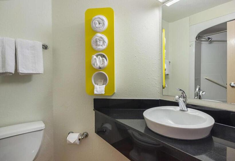 标准间, Motel 6whitby, On  Toronto East