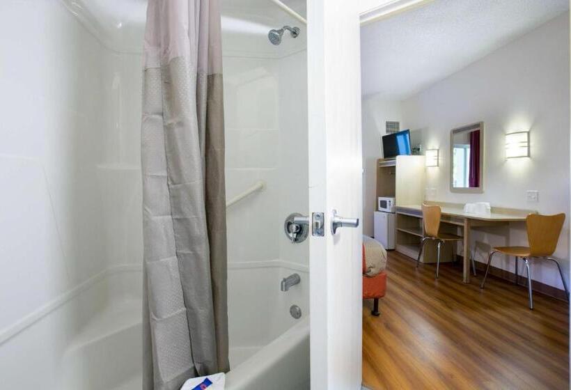 Четырехместный Номер Стандарт, Motel 6brooklyn Center, Mn  Minneapolis