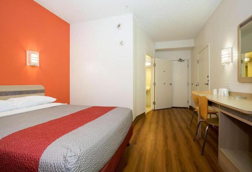 Номер Deluxe, Motel 6brooklyn Center, Mn  Minneapolis