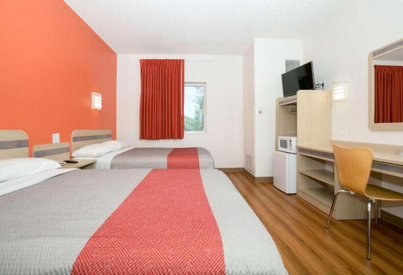 Четырехместный Номер Deluxe, Motel 6brooklyn Center, Mn  Minneapolis