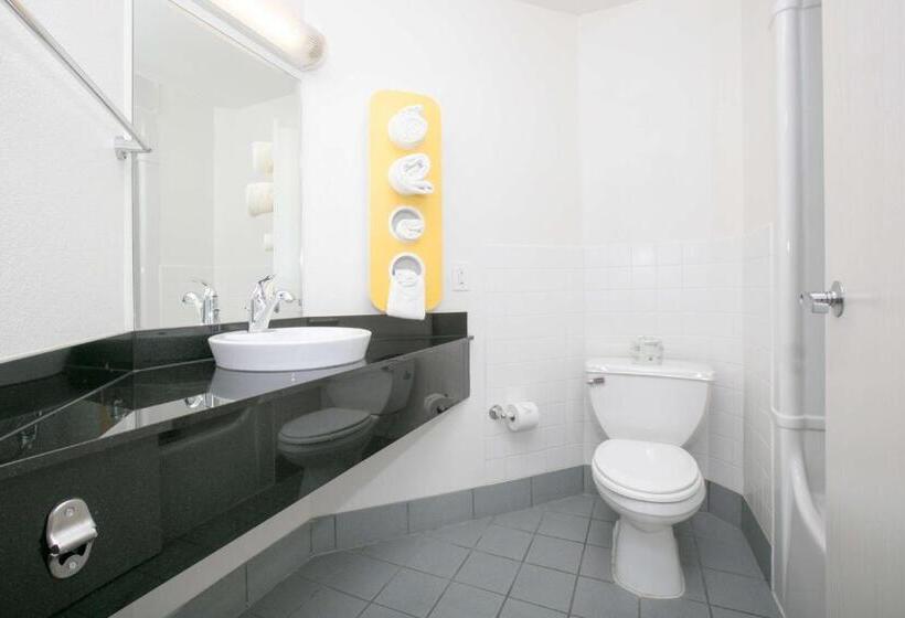 Номер Стандарт, Motel 6brooklyn Center, Mn  Minneapolis
