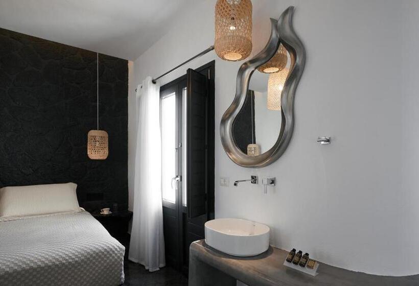 Suite con Hidromasaje, Oia Suites
