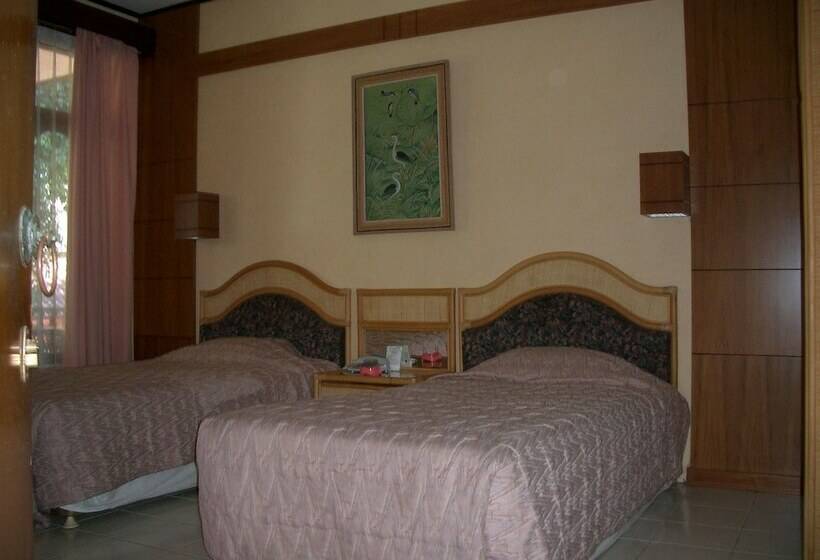 Номер Deluxe, Puri Naga Beachfront Cottages