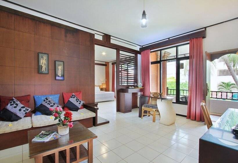 Люкс, Puri Naga Beachfront Cottages