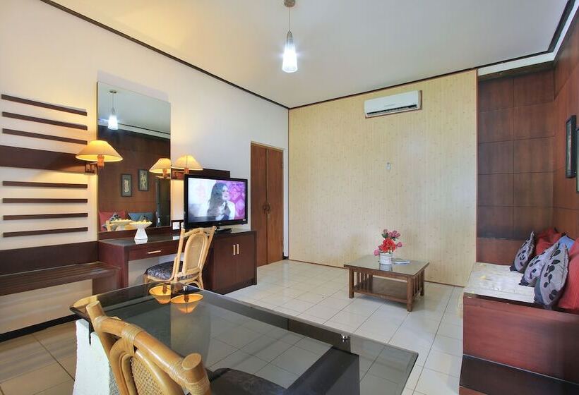 Люкс, Puri Naga Beachfront Cottages