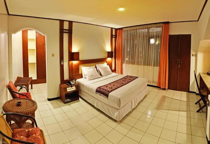 Номер Deluxe, Puri Naga Beachfront Cottages