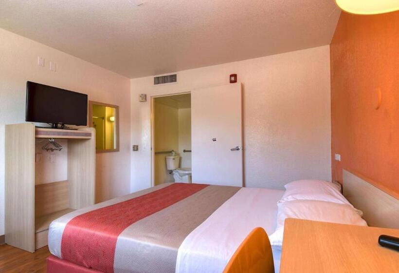 장애인을 위한 스탠다드 룸, Motel 6 Jurupa Valley, Ca   Riverside West
