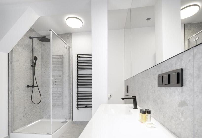 דירת פנטהאוז 1 חדרי שינה, Apartamenty L11, Limanowskiego