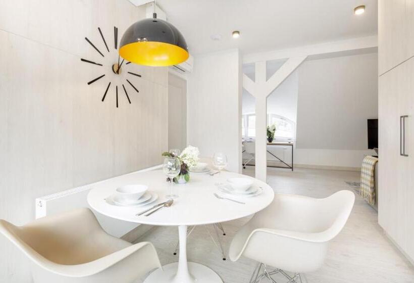 דירת פנטהאוז 1 חדרי שינה, Apartamenty L11, Limanowskiego