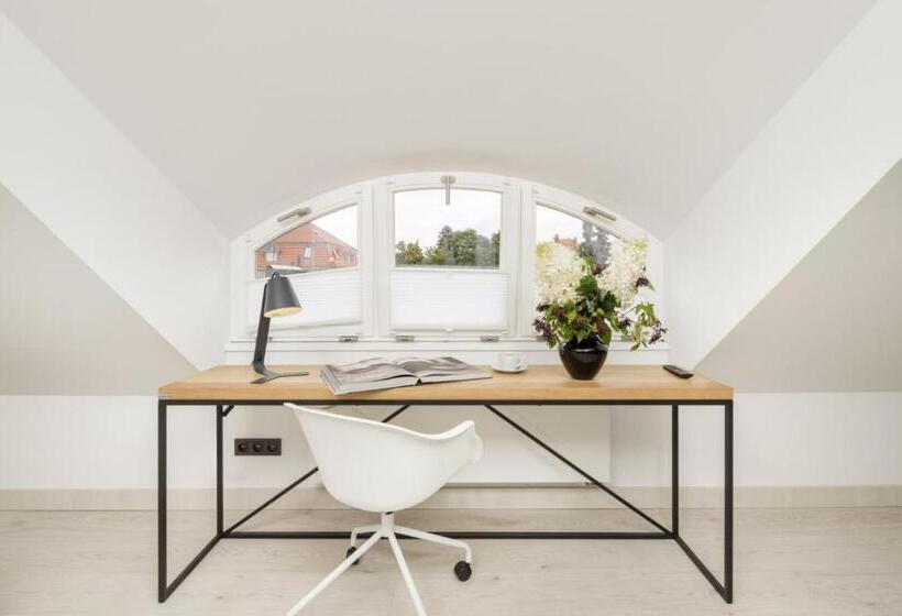 דירת פנטהאוז 1 חדרי שינה, Apartamenty L11, Limanowskiego