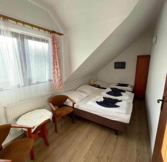 Номер Стандарт Трехместный, Villa Dolce Vita
