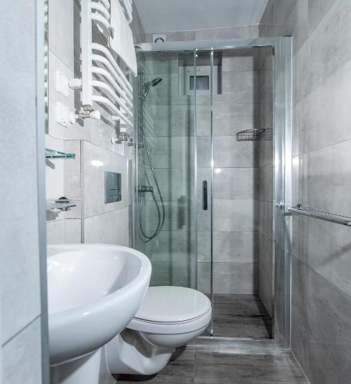 Семейный Номер, Ośrodek Kolonijno Wczasowy Mewa   Przy Plaży Z Basenem Z Podgrzewaną Wodą I Mini Spa