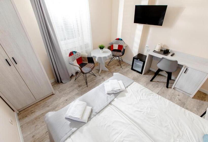Номер Стандарт Вид на Бассейн, Ośrodek Kolonijno Wczasowy Mewa   Przy Plaży Z Basenem Z Podgrzewaną Wodą I Mini Spa