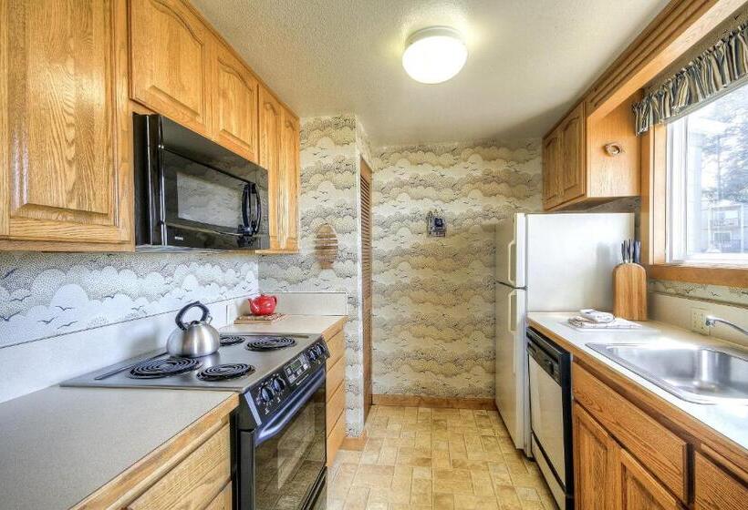 Апартаменты 2 Спальни, Little Creek Cove Beach Resort