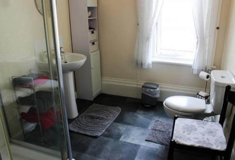 Семейный Номер, Malvern Guesthouse