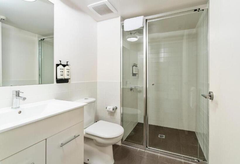 1 Schlafzimmer Apartment mit Balkon, Terminus Apartment Hotel, Ascend Hotel Collection