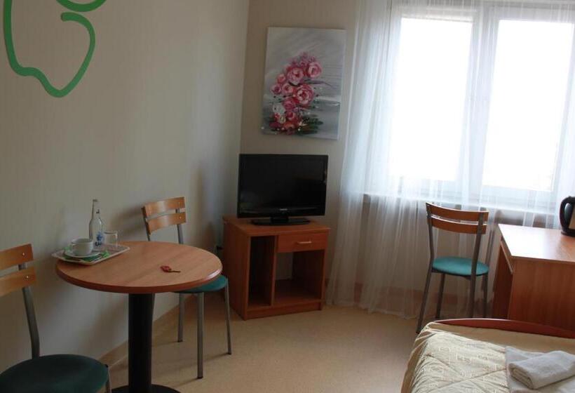 Номер Базовый Одноместный Совместный Санузел, Hostel Barbórka
