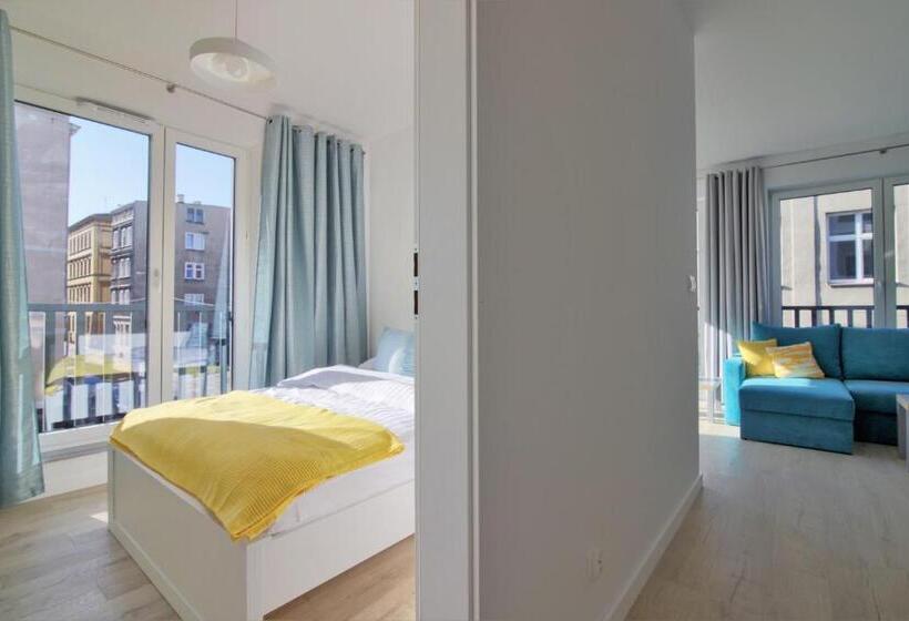 Апартаменты 1 Спальня с Балконом, Apartments In   Podgórna