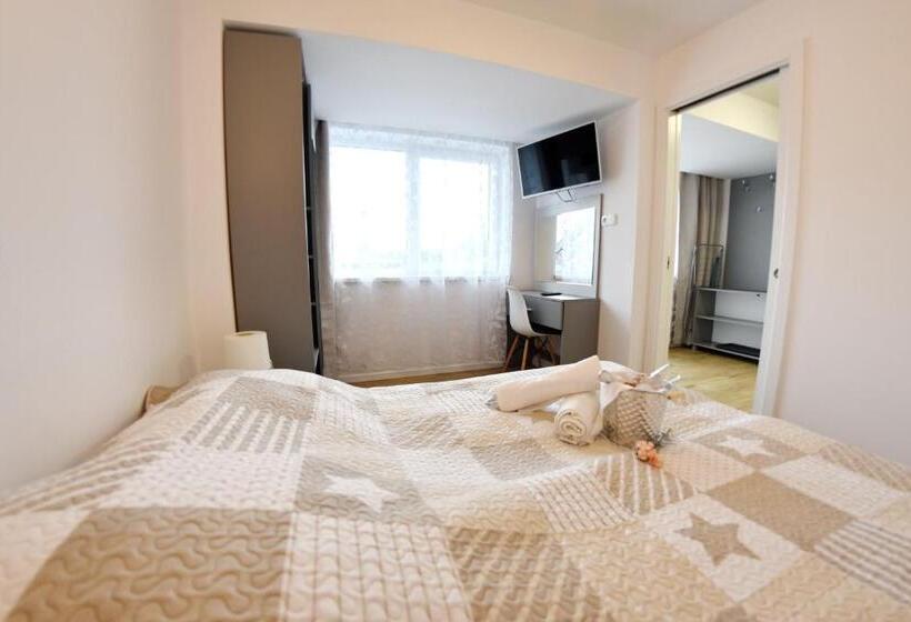Апартаменты 2 Спальни, Marinas Rewa