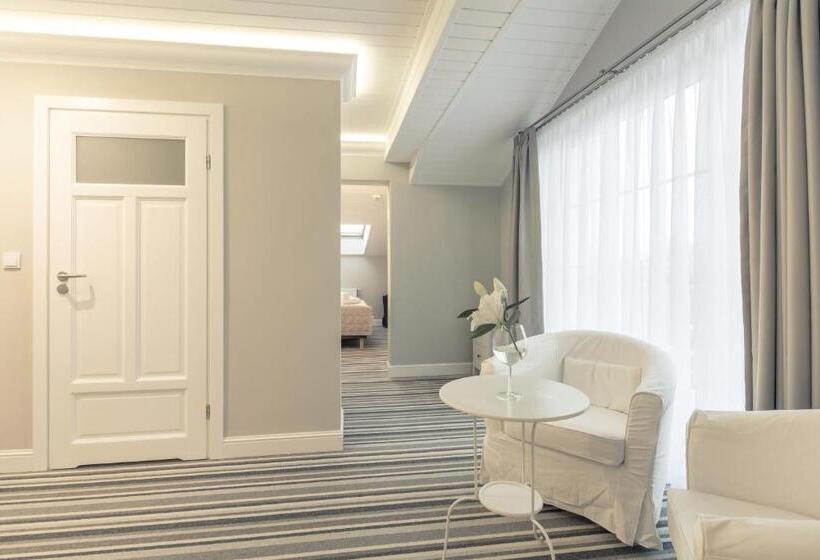Апартаменты 2 Спальни с Балконом, Villa Astra Baltica