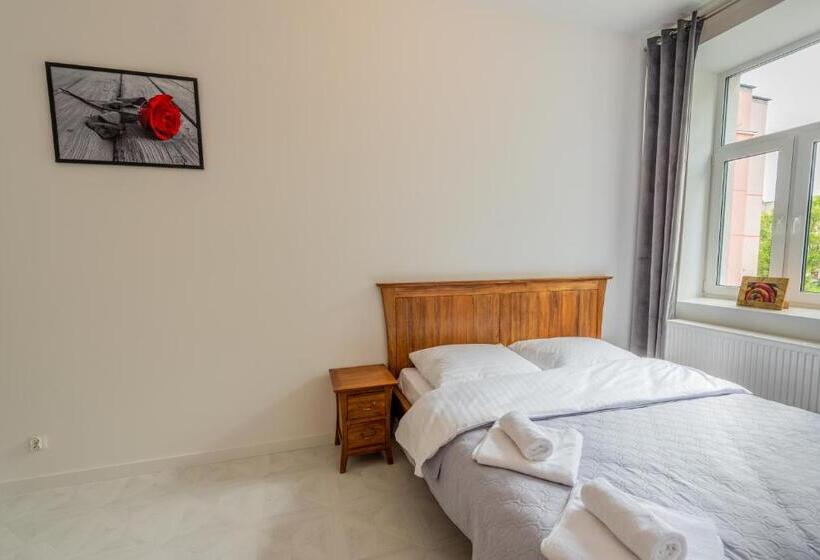 Люкс Повышенной Комфортности, Kamienica Zamenhofa   Apartamenty Na Wynajem