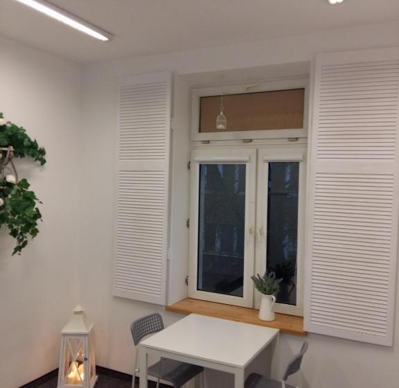 Номер Стандарт Вид на Сад, Master Corner Apartment