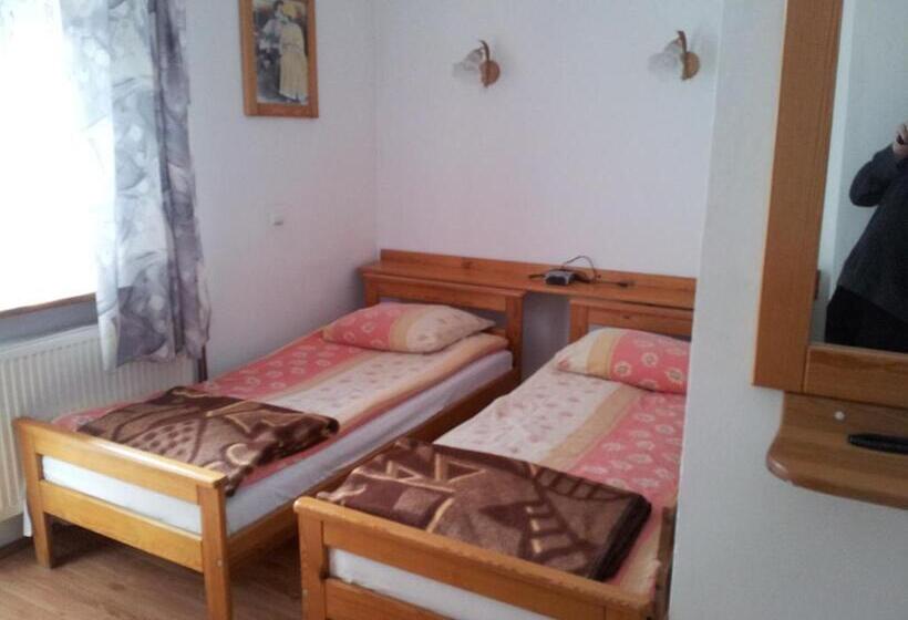 Номер Стандарт, Staropolski
