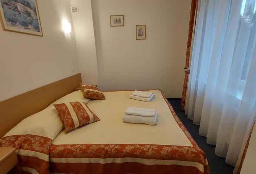 Family Suite, Lila Medical Spa