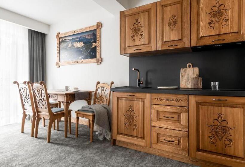 Люкс 2 Спальни, Aparthotel Białczański