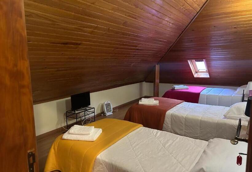 Трехместный Номер Стандарт Совместная Ванная, Alojamento Santa Catarina