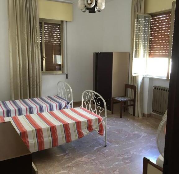 Casa 3 Quartos, Affittacamere Al Piano Terra