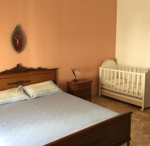 Casa 3 Quartos, Affittacamere Al Piano Terra