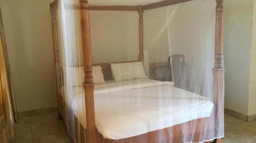 اتاق اکونومی, Kinyaiya S Farm Lodge