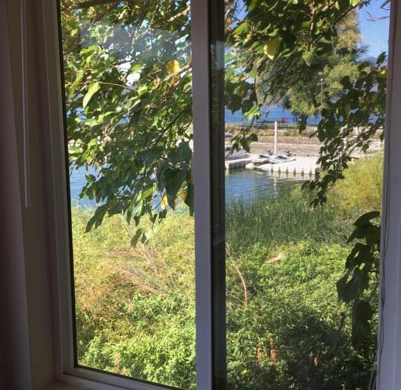 Люкс, Clear Lake Cottages & Marina