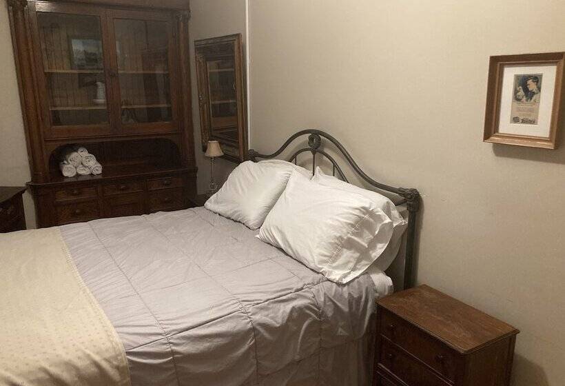 스탠다드 룸, Old Chicago Inn
